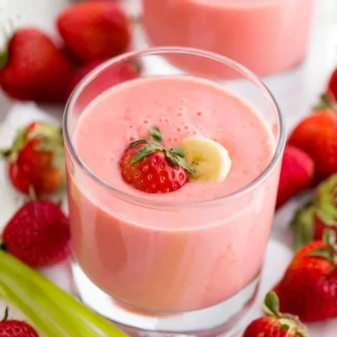 Scooters Strawberry Smoothie Recipe